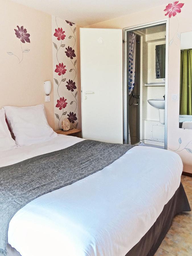 Du Cote De Chez Sam Hotel Andelaroche Bagian luar foto