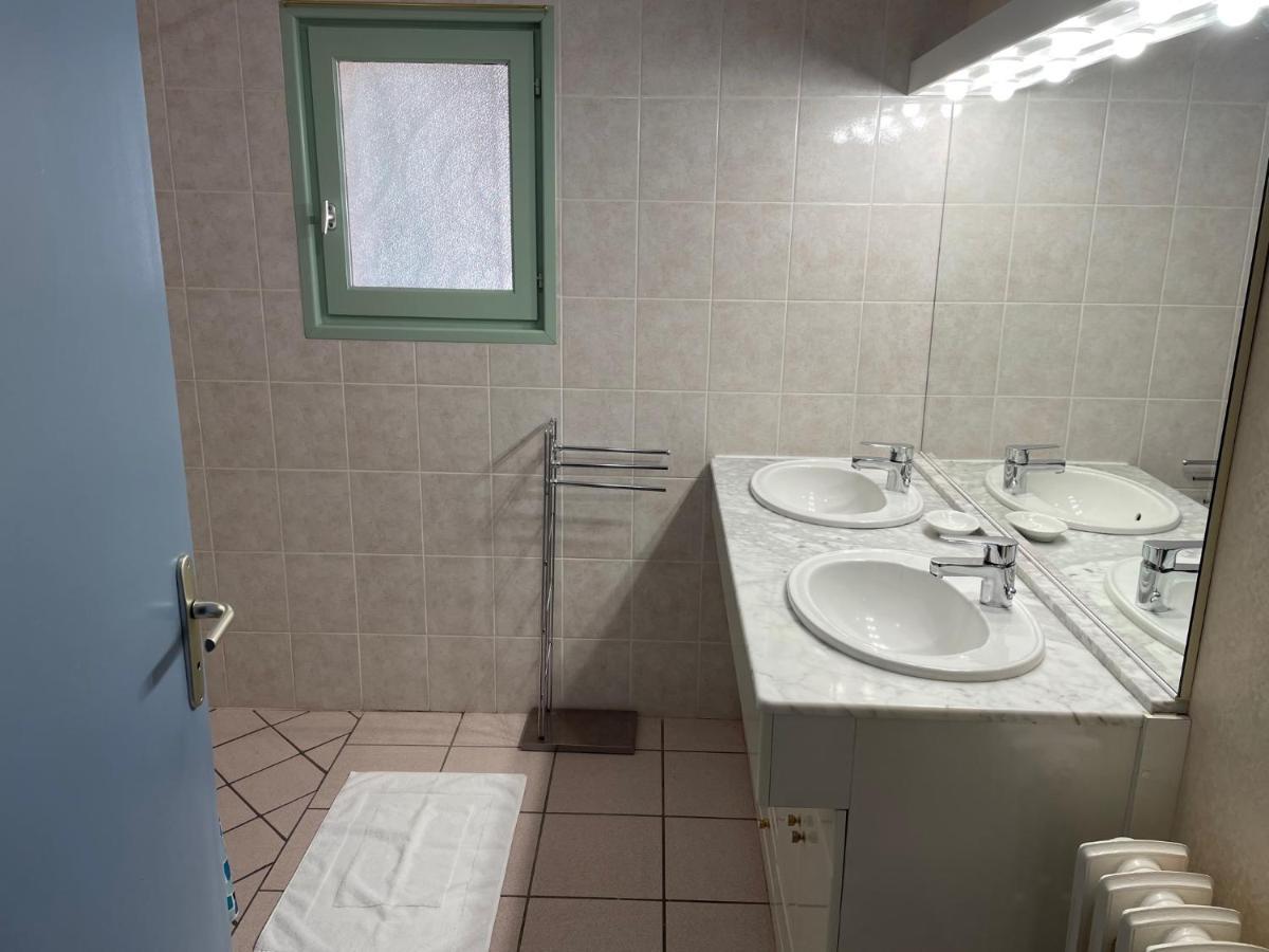 Du Cote De Chez Sam Hotel Andelaroche Bagian luar foto