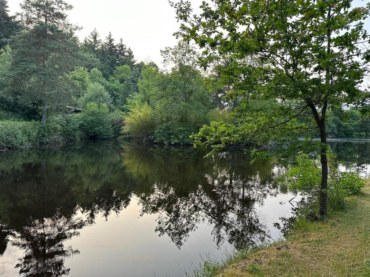Du Cote De Chez Sam Hotel Andelaroche Bagian luar foto