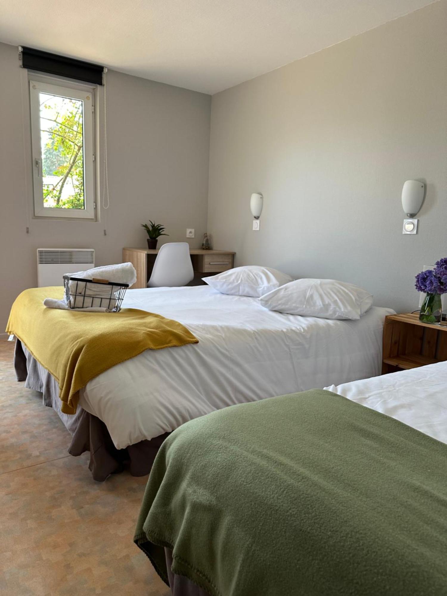 Du Cote De Chez Sam Hotel Andelaroche Bagian luar foto