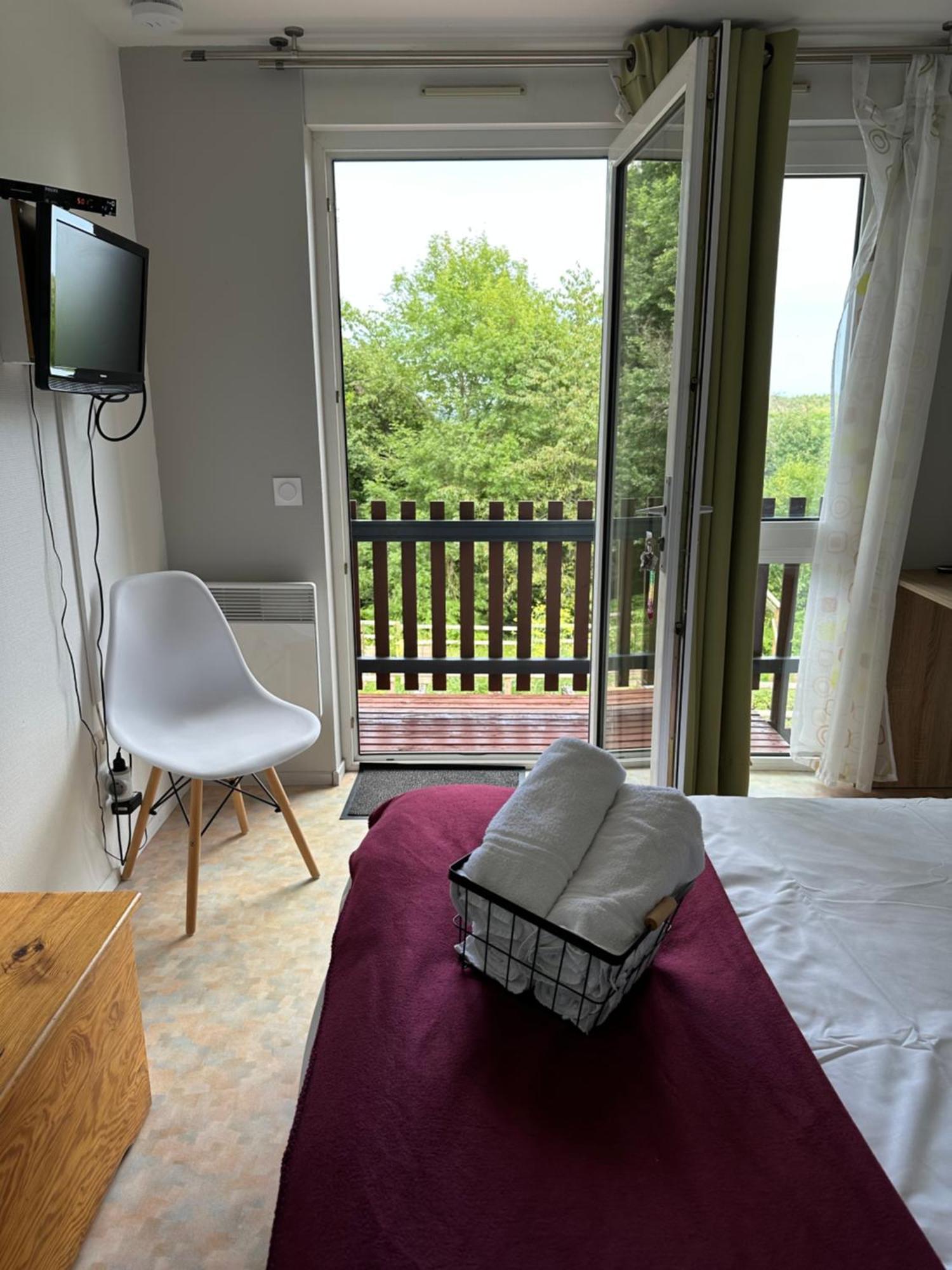 Du Cote De Chez Sam Hotel Andelaroche Bagian luar foto