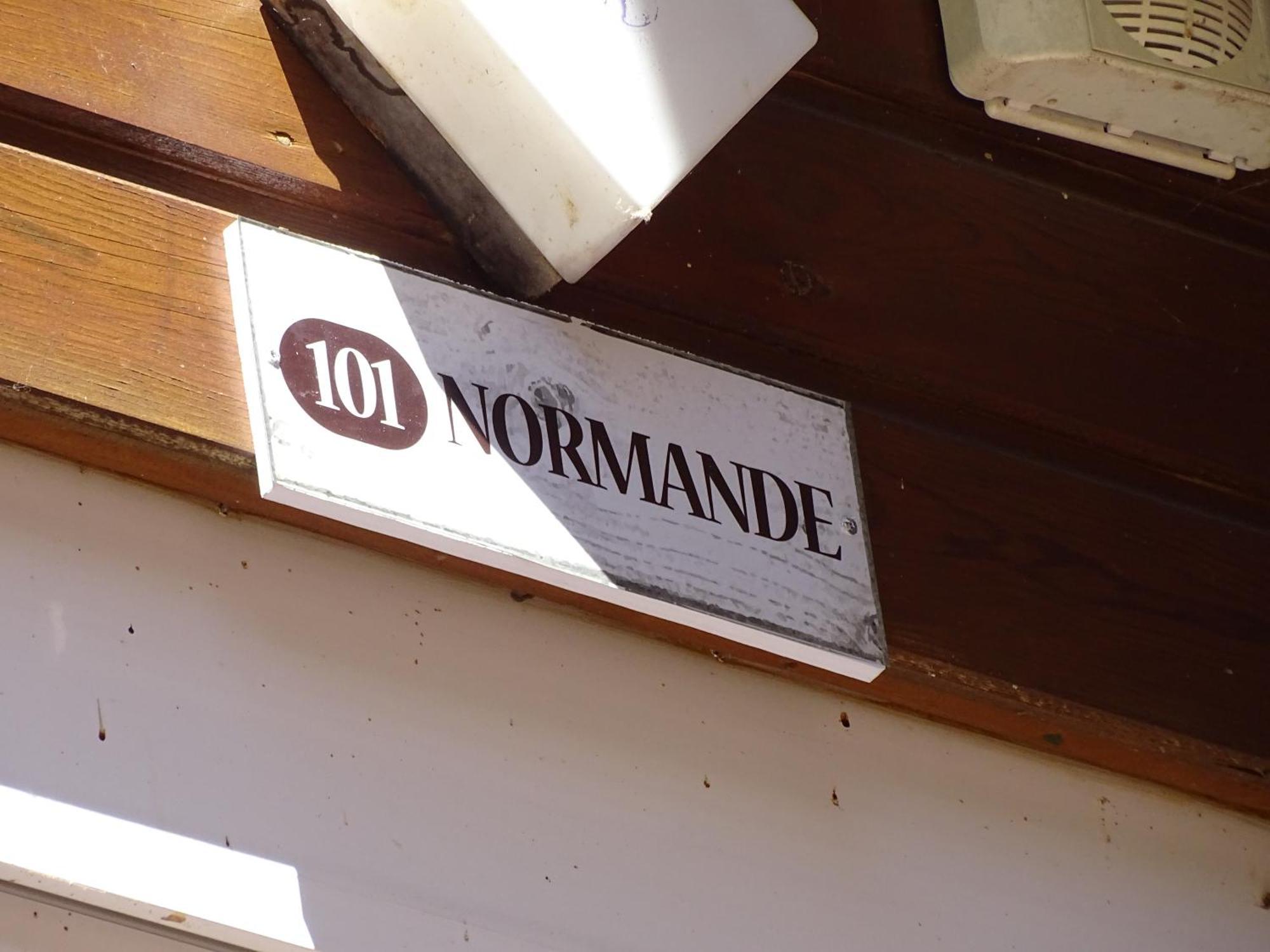 Du Cote De Chez Sam Hotel Andelaroche Bagian luar foto